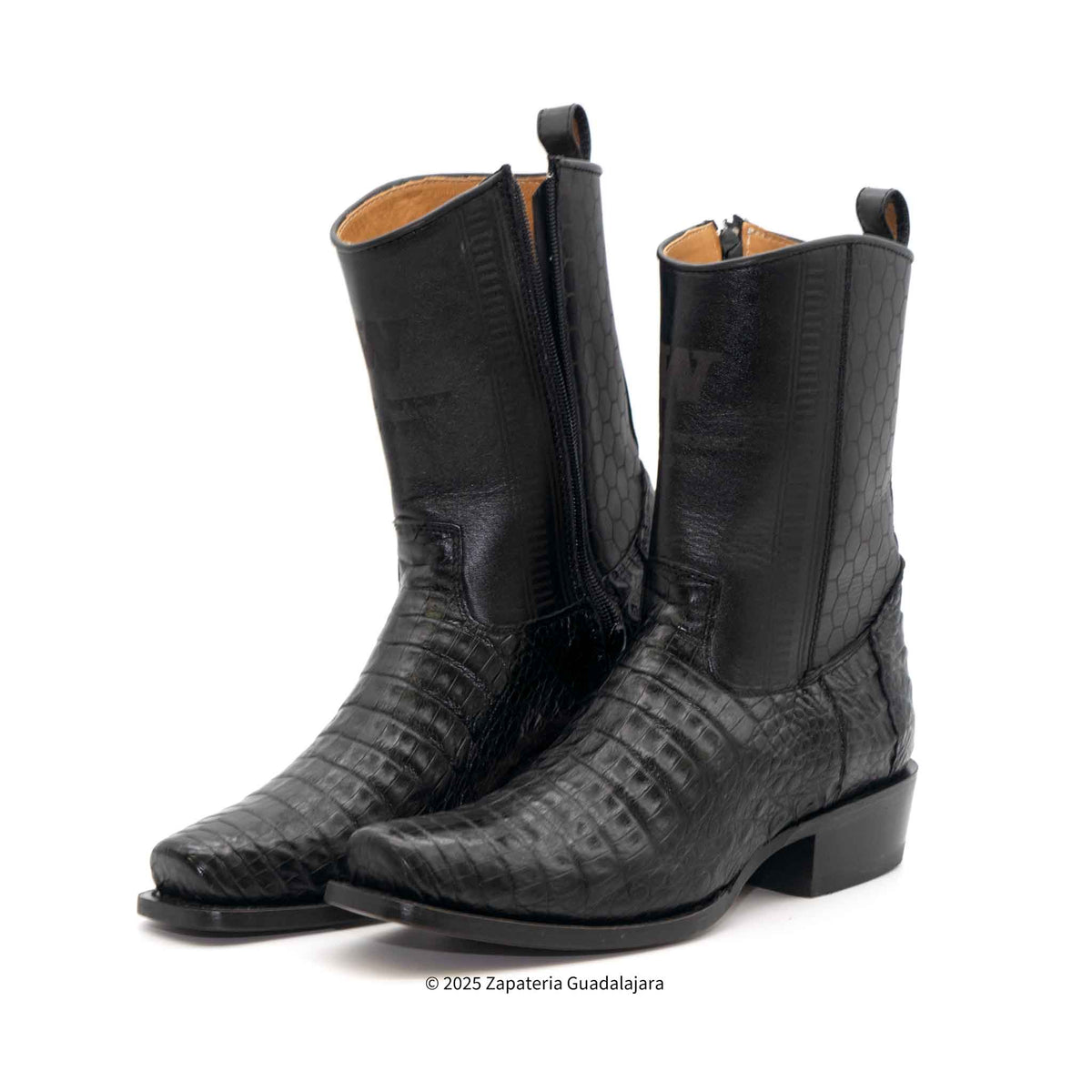 7TOECAIMANBELLYBLACKZIPPERCOWB