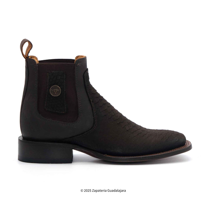 BOTA DE HOMBRE CON PUNTA ANCHA Y ESTAMPADO DE PITÓN TRIBUTE EN PIEL MARRÓN CHOCOLATE - H42R6394
