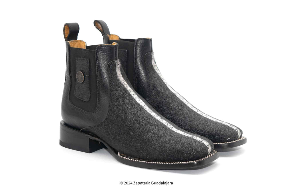 H52R9505MENWIDESQUARETOEQUEENS