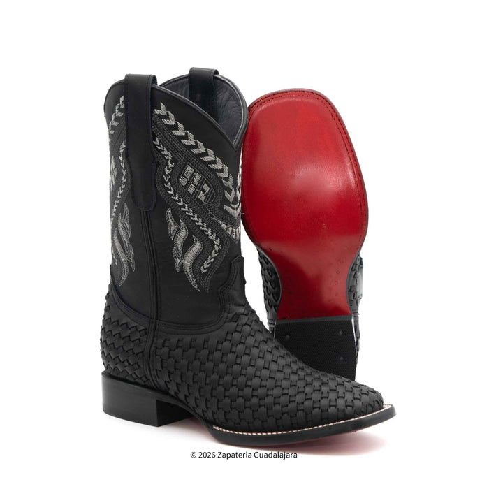 Bota Petatillo de piel negra con punta cuadrada y ancha - 722805