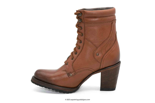 Q38B8351 OVAL TOE BELMONT HONEY | Genuine Leather Vaquero Boots and Cowboy Hats | Zapateria Guadalajara | Authentic Mexican Western Wear
