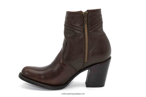 Q39B1607 OVAL SHORT BOOT LAMB LEATHER BROWN | Genuine Leather Vaquero Boots and Cowboy Hats | Zapateria Guadalajara | Authentic Mexican Western Wear