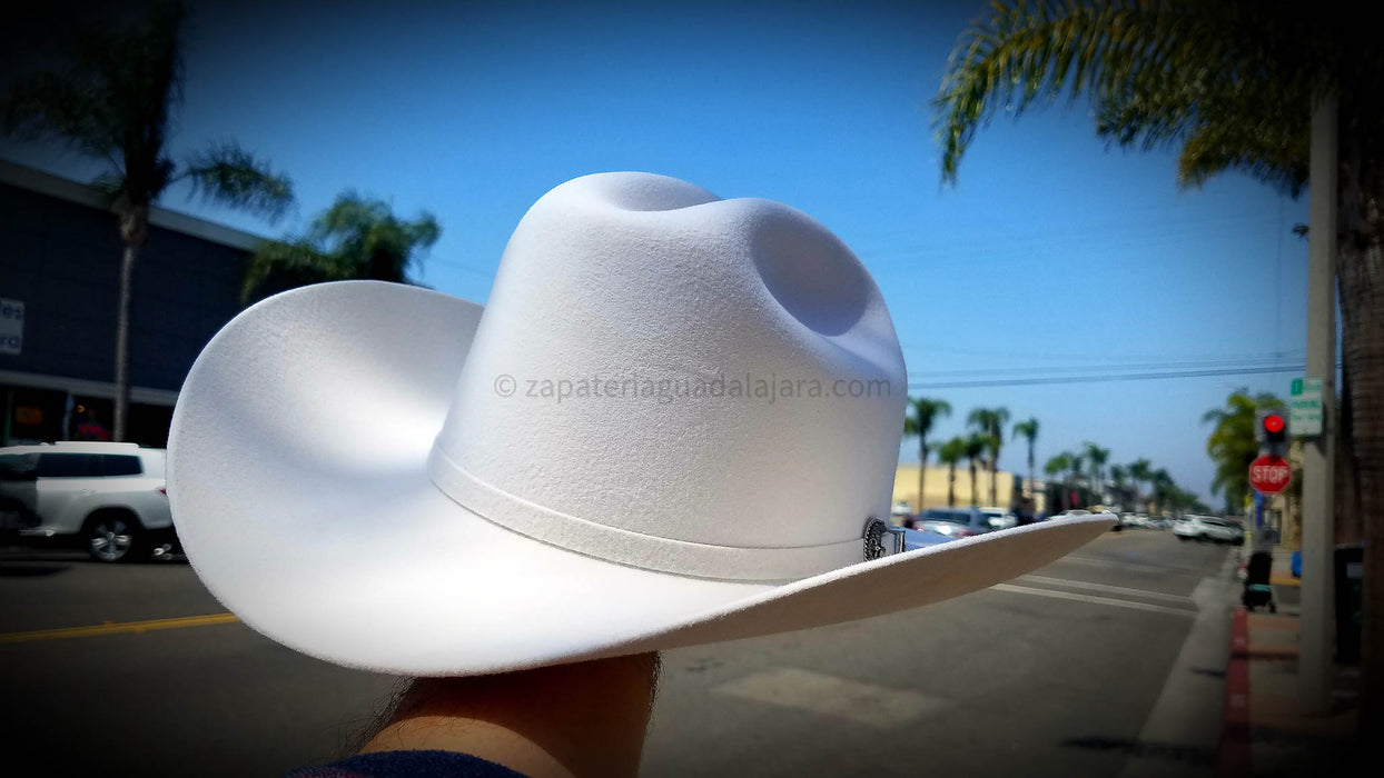 CUERNOS CHUECOS 6X CHAPARRAL WHITE | Genuine Leather Vaquero Boots and Cowboy Hats | Zapateria Guadalajara | Authentic Mexican Western Wear
